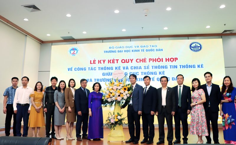 Lễ ký kết quy chế phối hợp công tác thống kê và chia sẻ thông tin thống kê giữa Đại học Kinh tế quốc dân và Tổng cục Thống kê